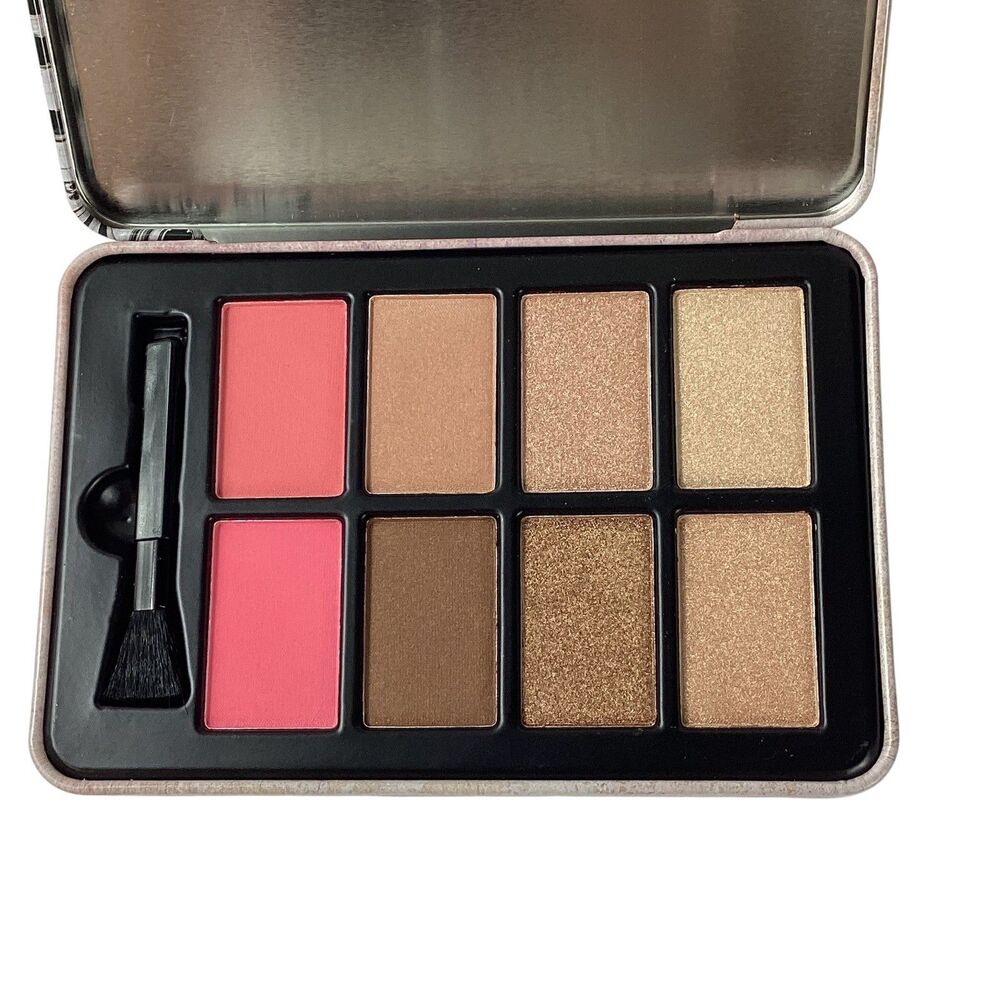 Okalan Look Pro Ultimate Strobing Kit Natural Color 8 Shade Face Palette